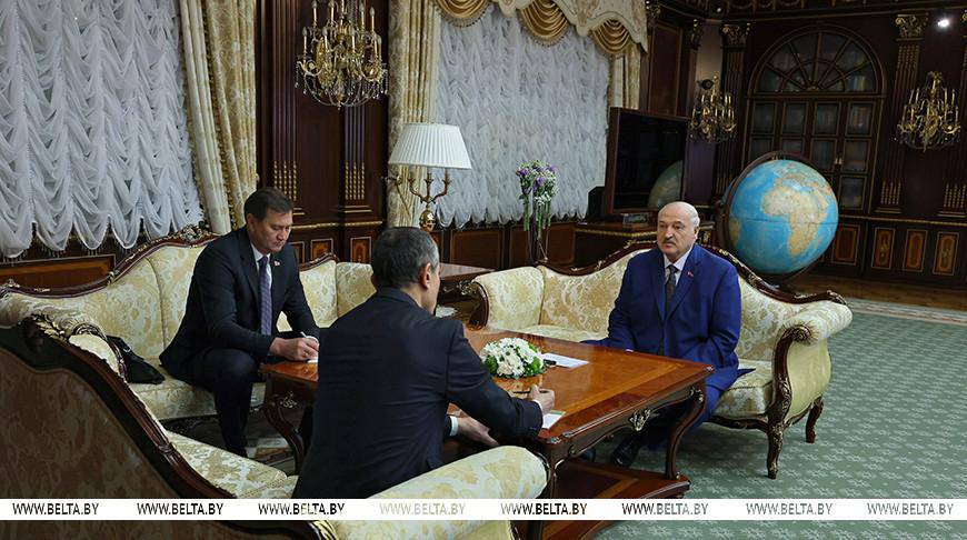 “Mehnatkash oʻzbeklar kelsa, xursand boʻlamiz” — Lukashenko